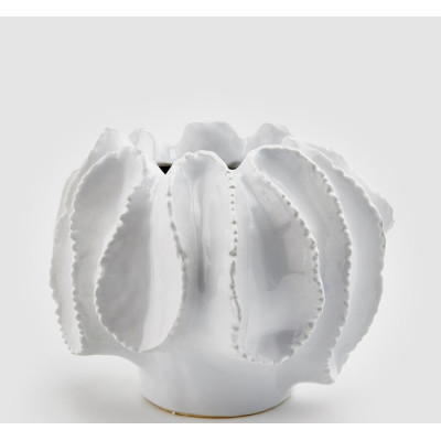 White round vase